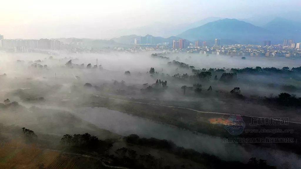 暗黑精灵的装扮
